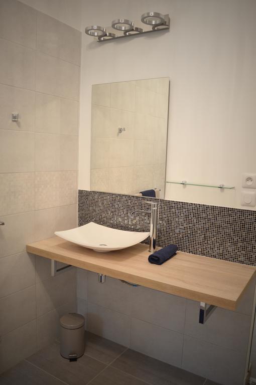 Bed and Breakfast La Combe Joseph Remoulins Zimmer foto