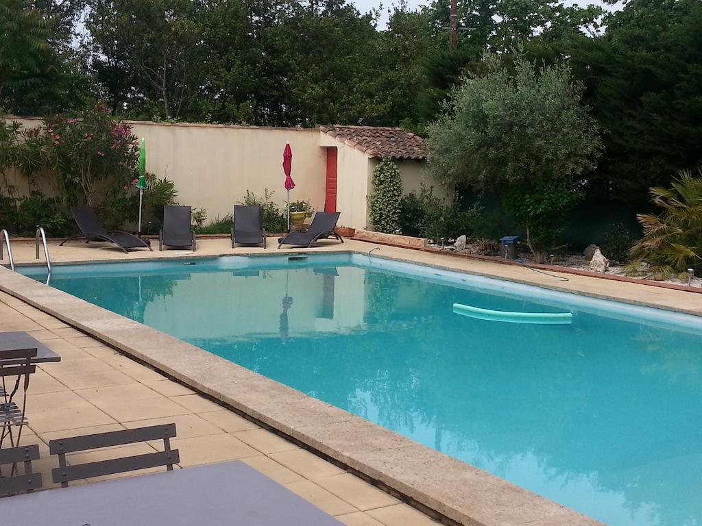 Bed and Breakfast La Combe Joseph Remoulins Exterior foto